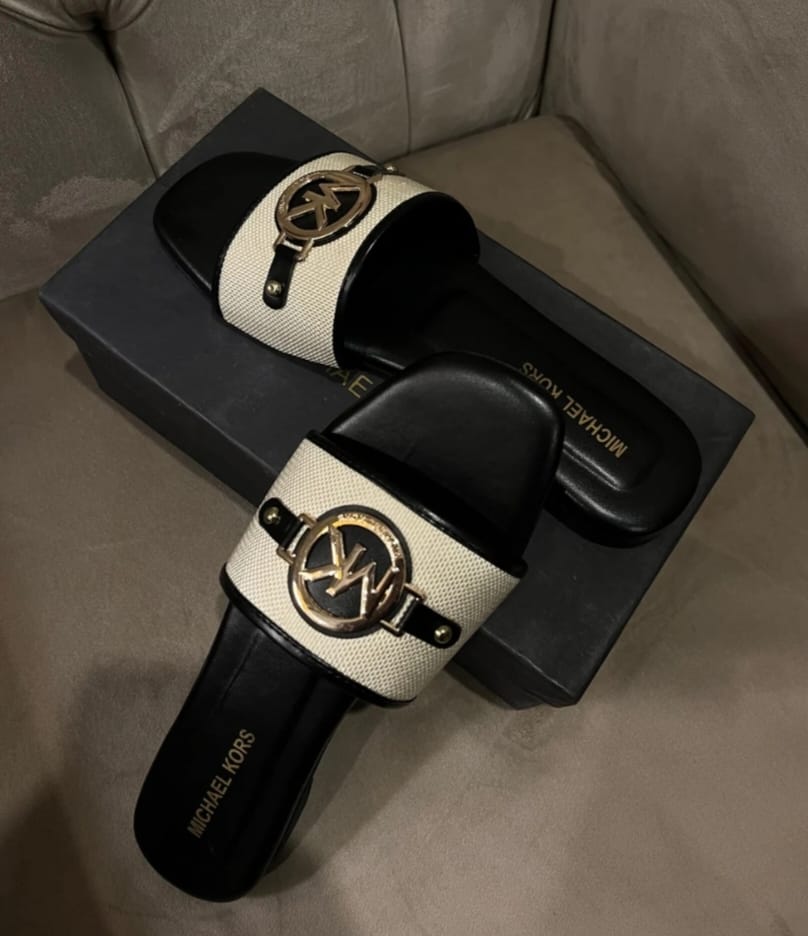 Michael Kors Logo Flats - BLACK