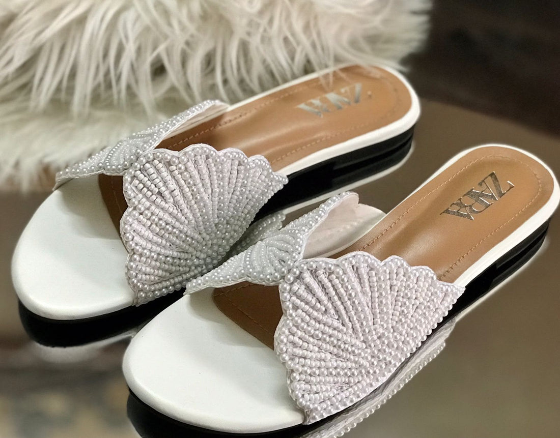 Sea Shell Pearl Flats = White