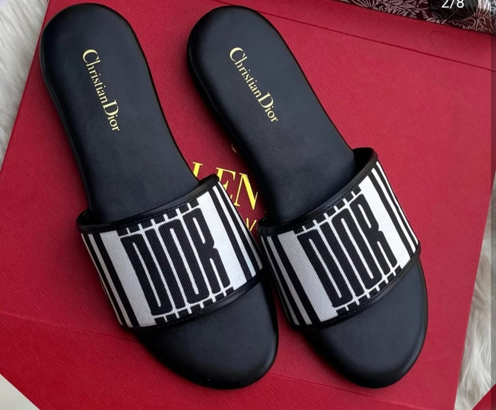 CHRISTIAN DIOR DWAY SLIDES Embroidered with Christian Dior Graphique Motif