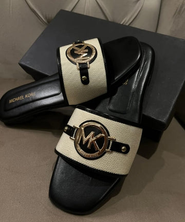 Michael Kors Logo Flats - BLACK