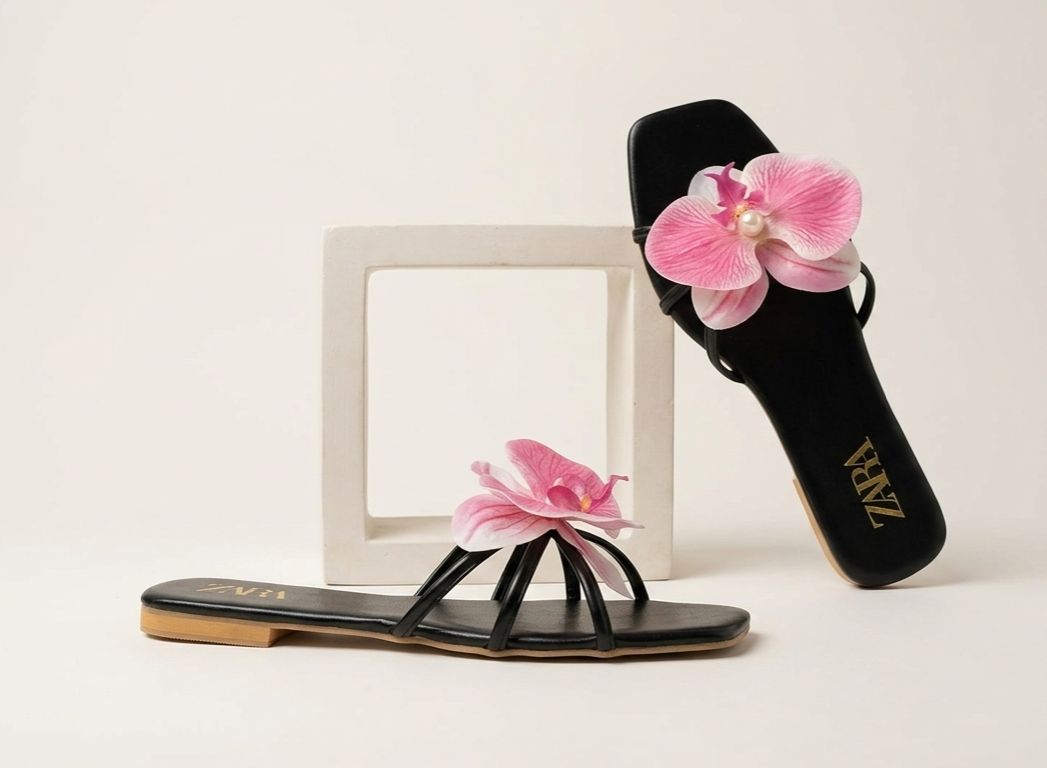 Most Trendy Flower Flats = BLACK